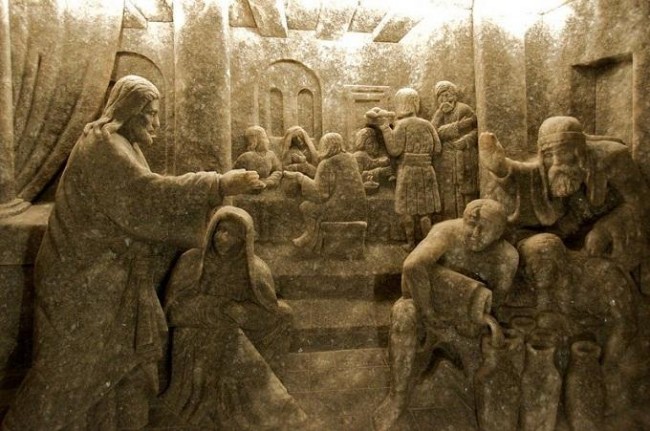 скульптуры в соляной шахте Польши