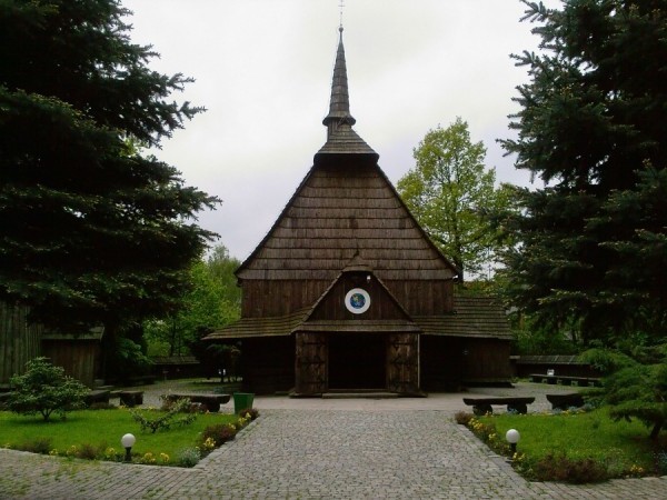 Костел Святого Архангела Михаила