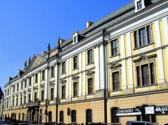 Рыцарская академия