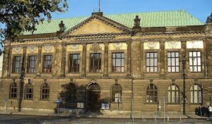 Музей музикальних інструментів - StudentPortal