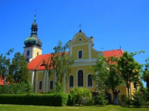 Костел Святого Хрестителя і Святого Миколая - StudentPortal