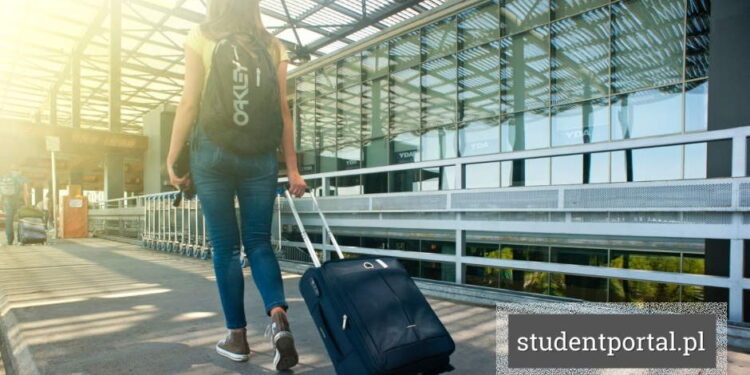 Как дёшево доехать в Польшу