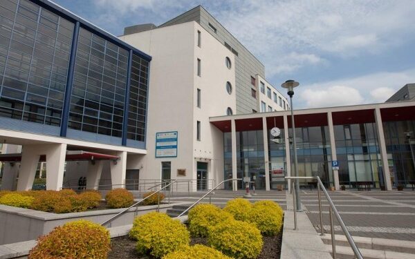 Університет Яна Кохановського в Кельце (UJK) - StudentPortal